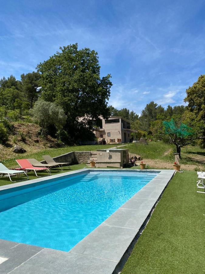 Le Gite Des Cadieres Apartment Evenos Exterior photo