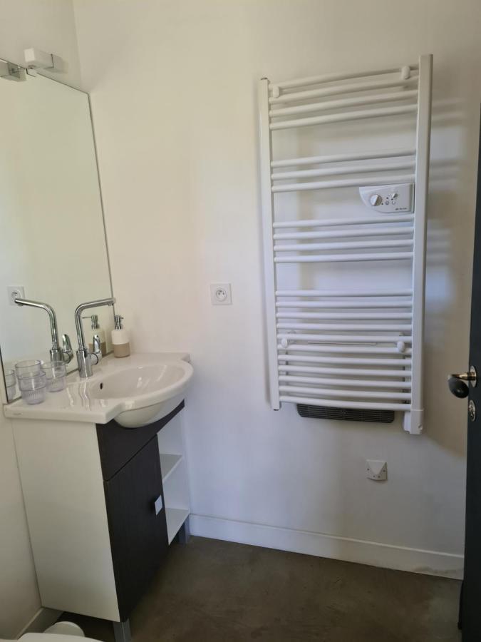 Le Gite Des Cadieres Apartment Evenos Exterior photo