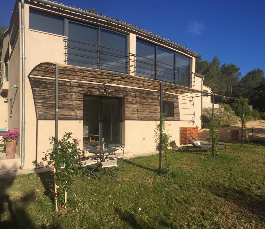Le Gite Des Cadieres Apartment Evenos Exterior photo